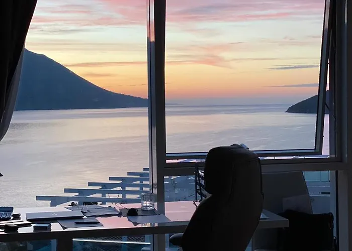 Apartment In Tre Canne